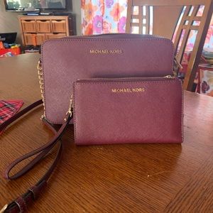 Michael Kors purse and matching wallet